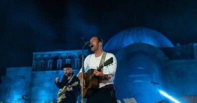 coldplay live amman