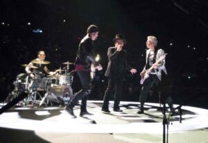 U2