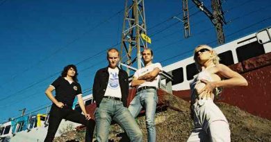 Amyl and the sniffers