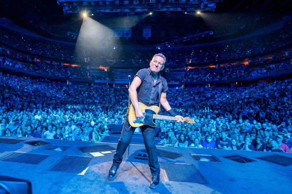 BRUCE SPRINGSTEEN 
Live Tampa 1 02 23
Foto Rob DeMartin