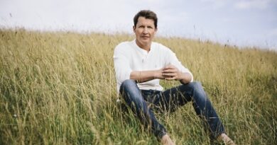 JAMES BLUNT live per i vent'anni di "Back To Bedlam"