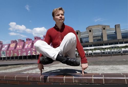 GEORDIE GREEP: il frontman dei black midi, a Milano