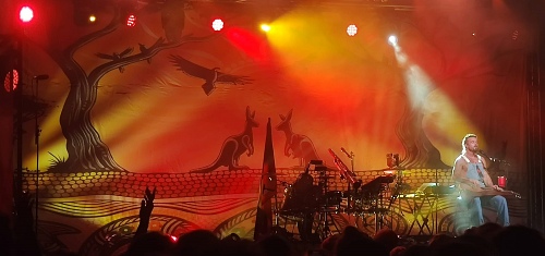 XAVIER RUDD: le belle e buone vibrazioni Recensione concerto e scaletta live Milano