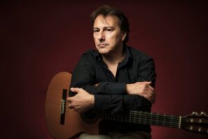 Pippo Pollina torna in Italia