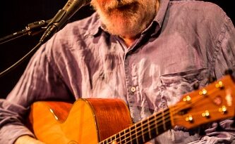 Leo Kottke ph David Barnum - Nate Erwin torna in Italia