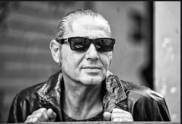 LUCA CARBONI Il ritorno live