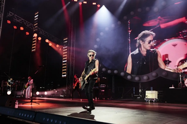 Ligabue recensione e scaletta campovole