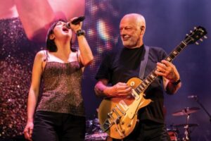 DAVID GILMOUR Recensione film live Roma Foto Polly Samson 